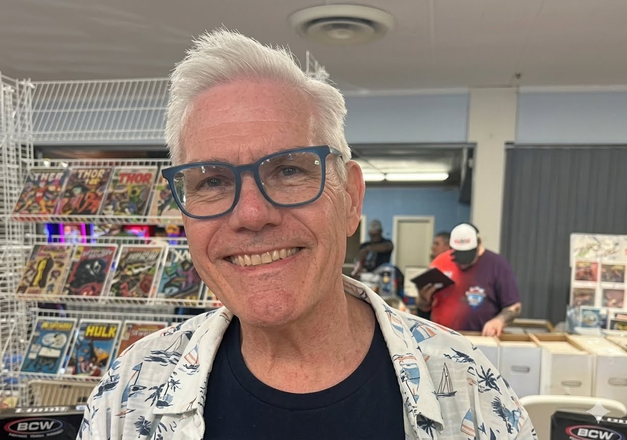 Bruce Reynolds at a comic show